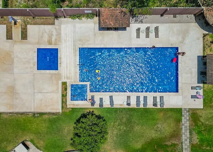 Hébergement de vacances Langosta Lookout At Peninsula With Pools, Gyms, Terraces *